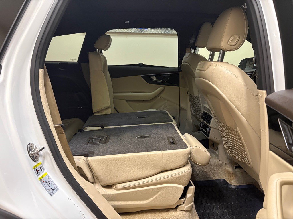2018 Audi Q7 Image 36