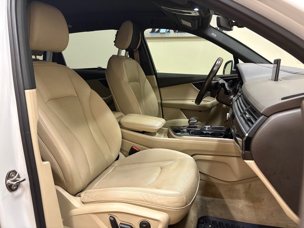 2018 Audi Q7 Image 40