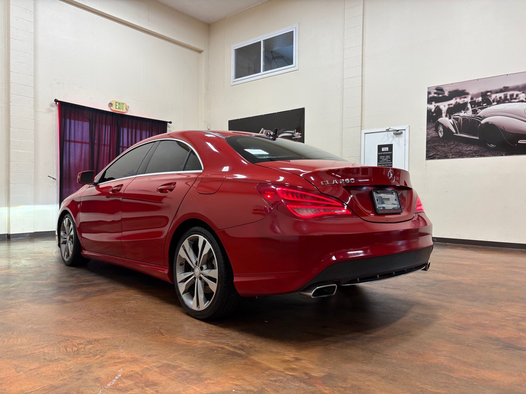 2015 Mercedes-Benz CLA-Class Image 7