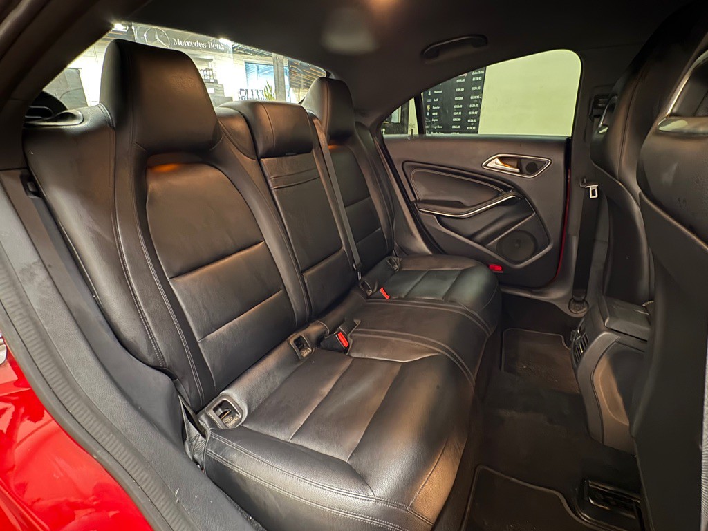 2015 Mercedes-Benz CLA-Class Image 27