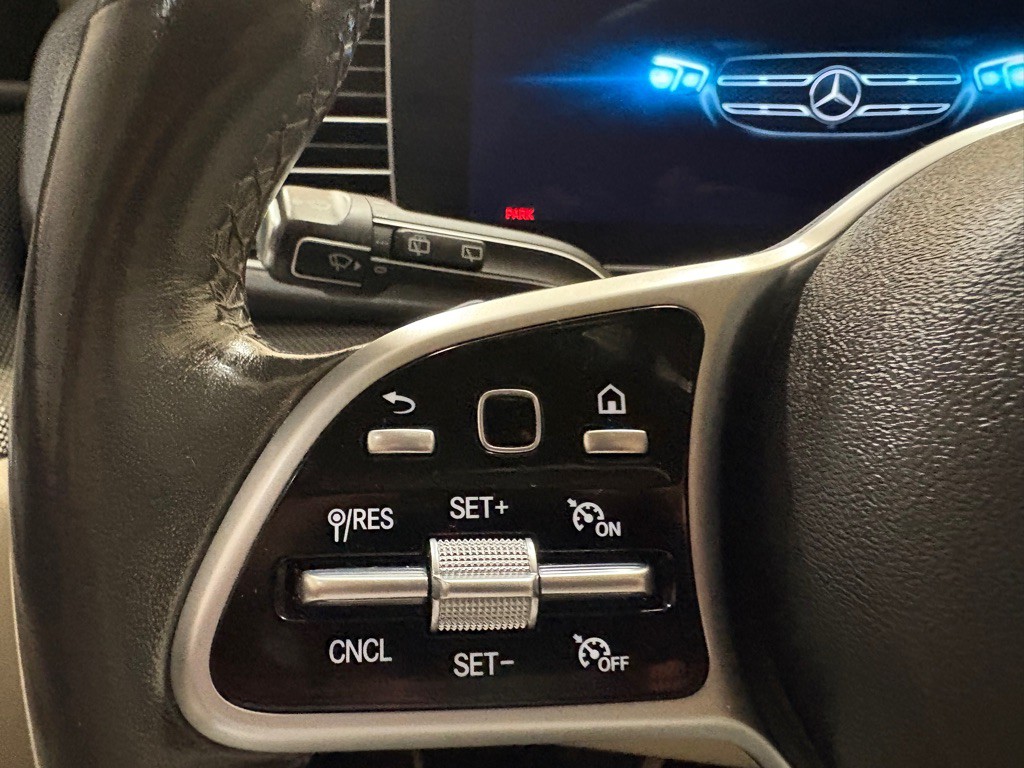 2020 Mercedes-Benz GLE-Class Image 25