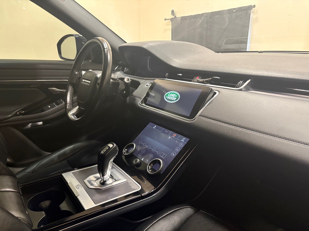 2020 Land Rover Range Rover Evoque Image 17