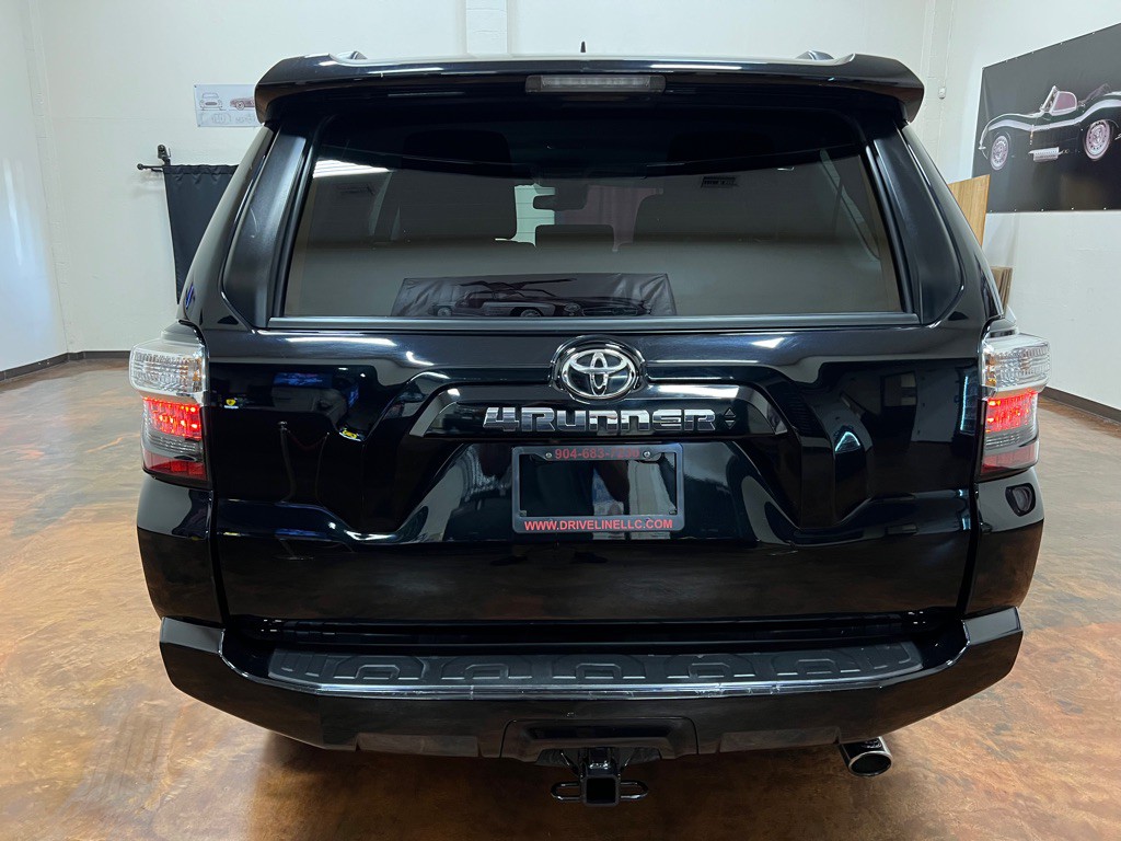 2024 Toyota 4Runner Image 8