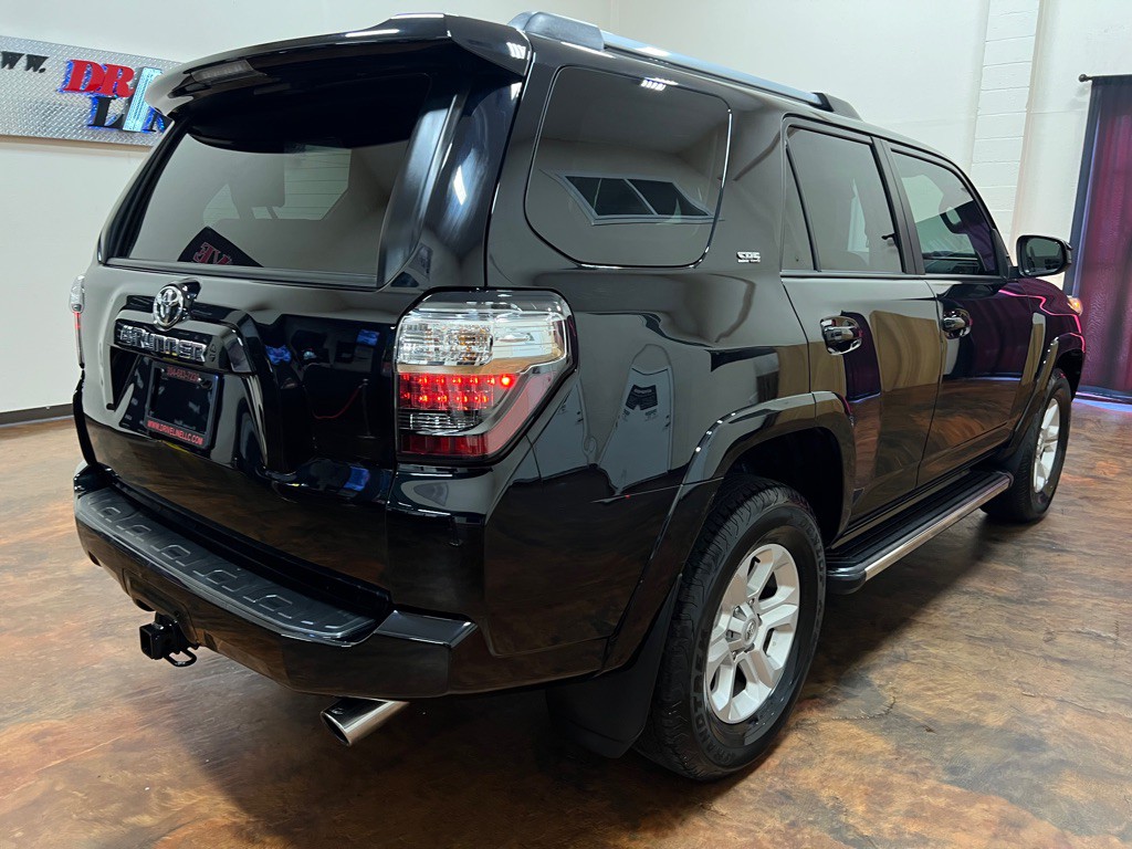 2024 Toyota 4Runner Image 9