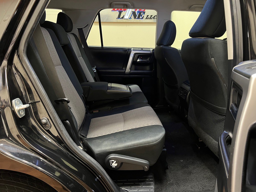 2024 Toyota 4Runner Image 25