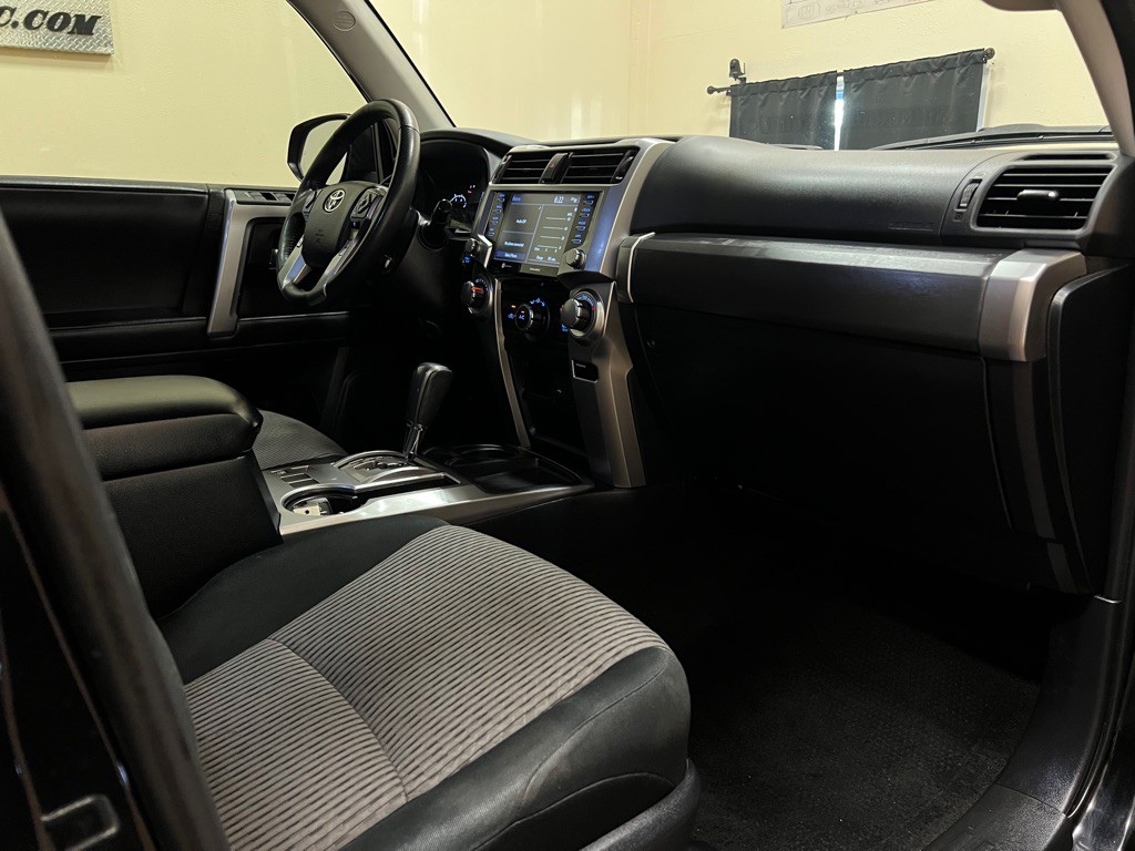 2024 Toyota 4Runner Image 28