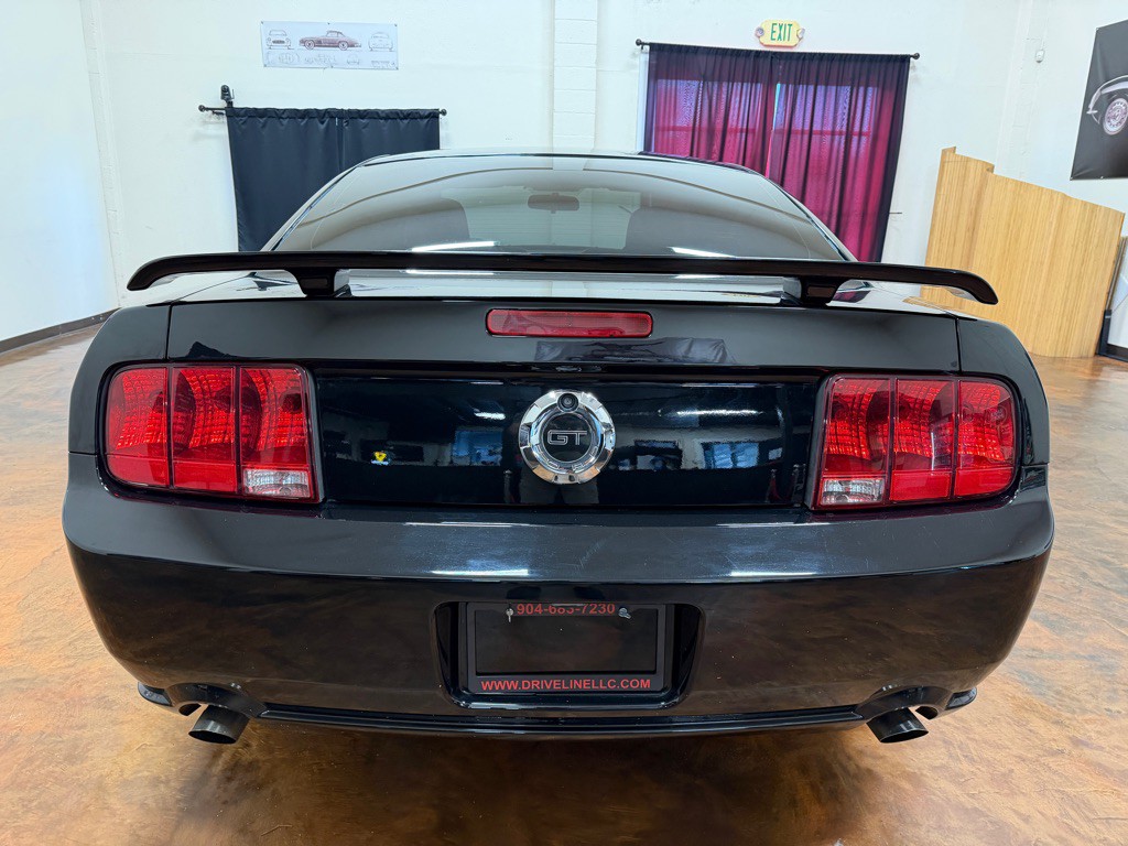 2006 Ford Mustang Image 8