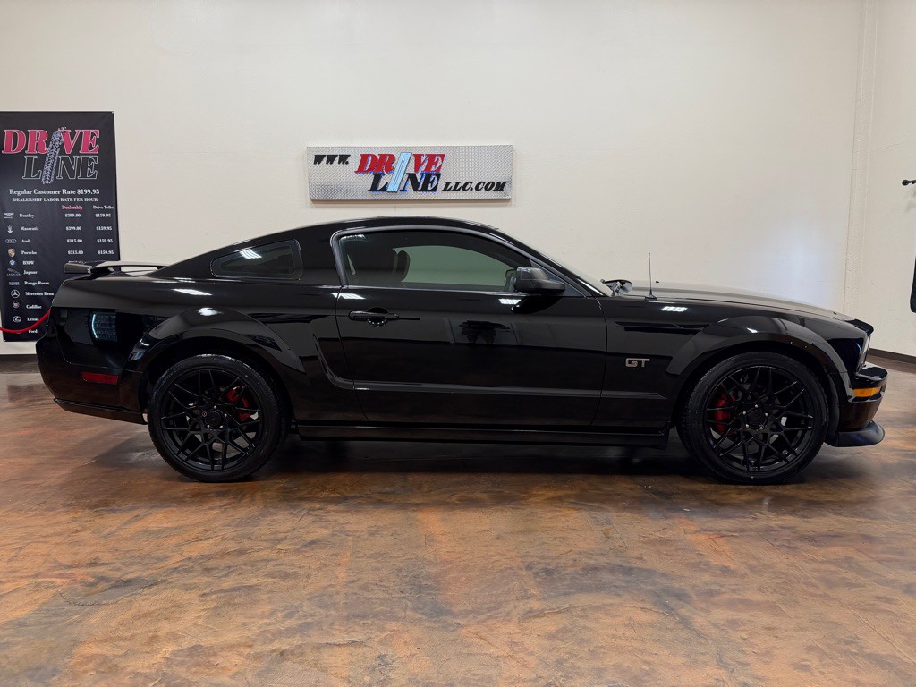 2006 Ford Mustang Image 10