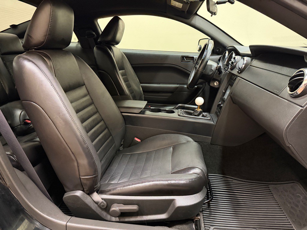 2006 Ford Mustang Image 20