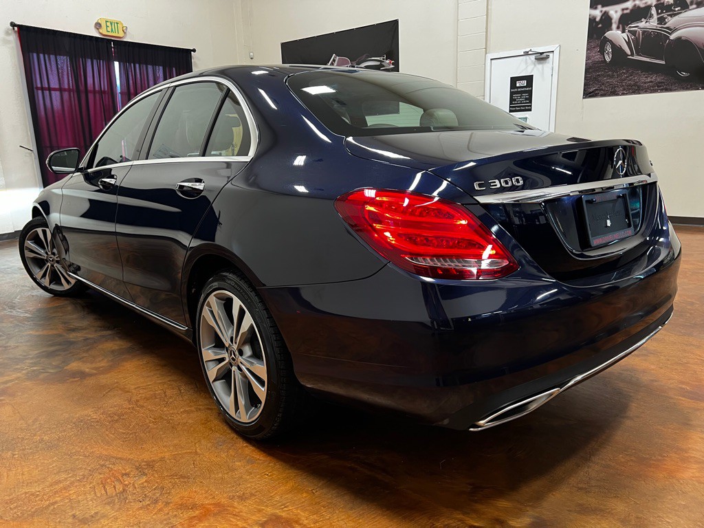 2018 Mercedes-Benz C-Class Image 2