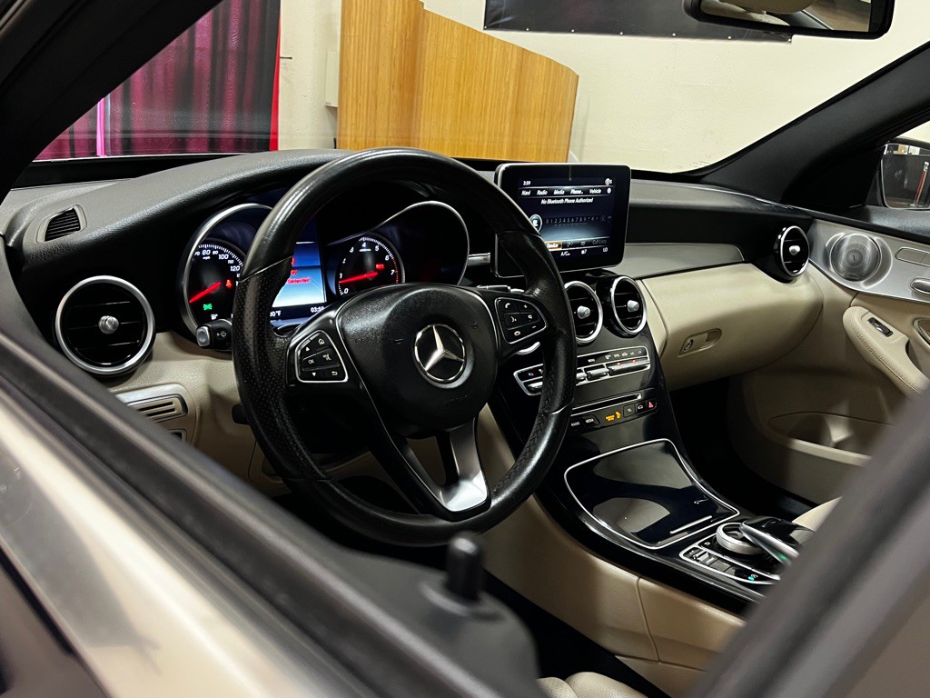 2018 Mercedes-Benz C-Class Image 11