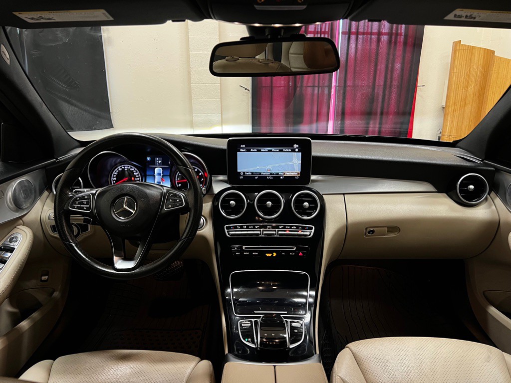 2018 Mercedes-Benz C-Class Image 12