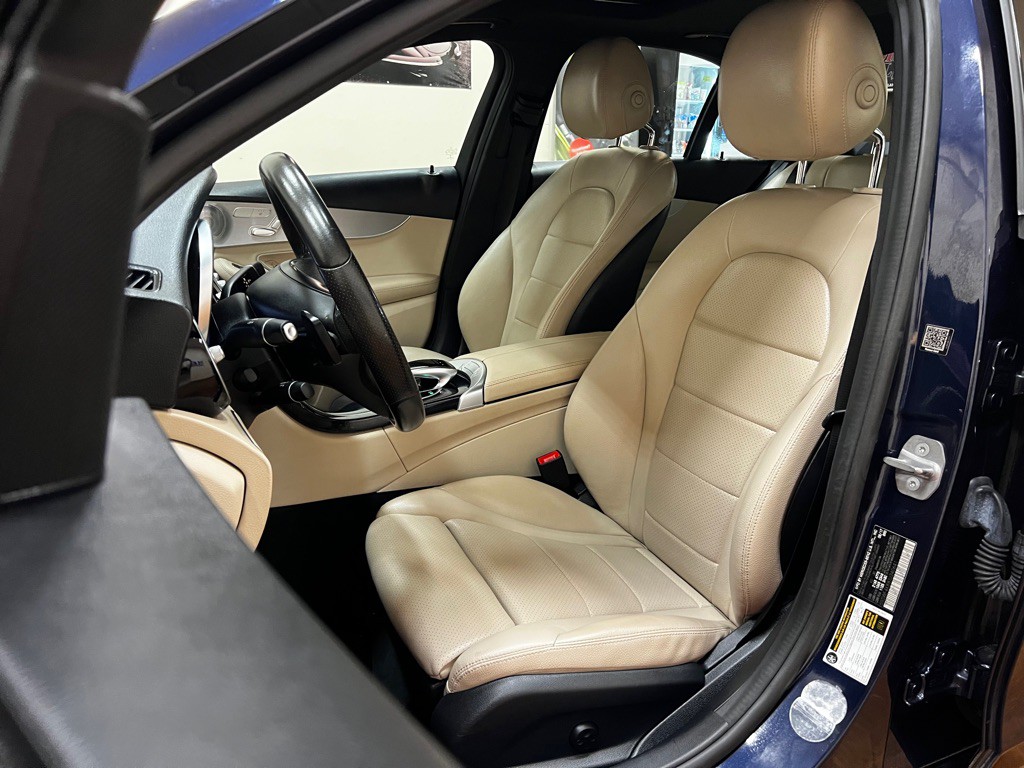 2018 Mercedes-Benz C-Class Image 16