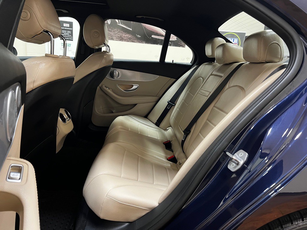 2018 Mercedes-Benz C-Class Image 18