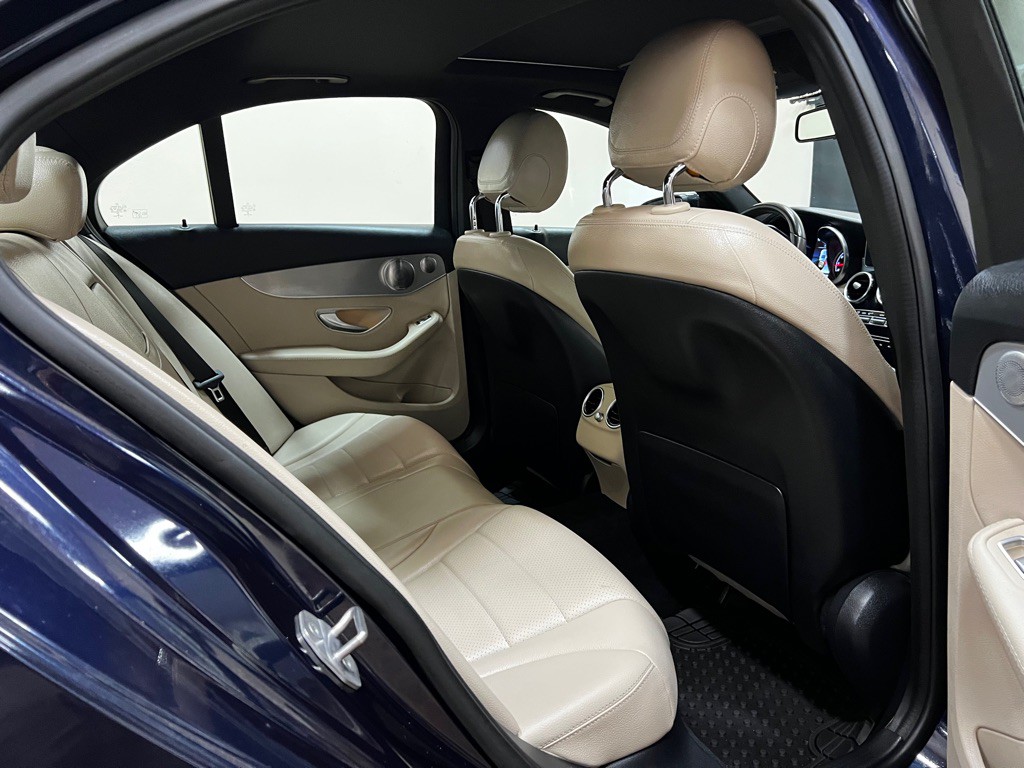 2018 Mercedes-Benz C-Class Image 20