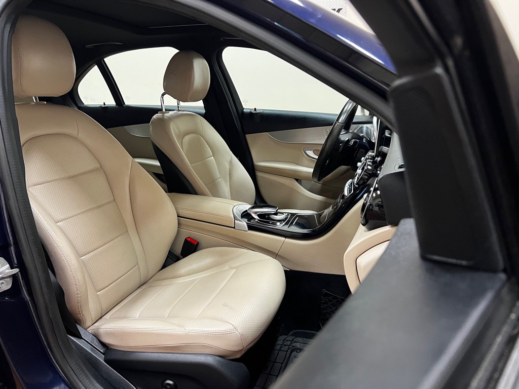 2018 Mercedes-Benz C-Class Image 22