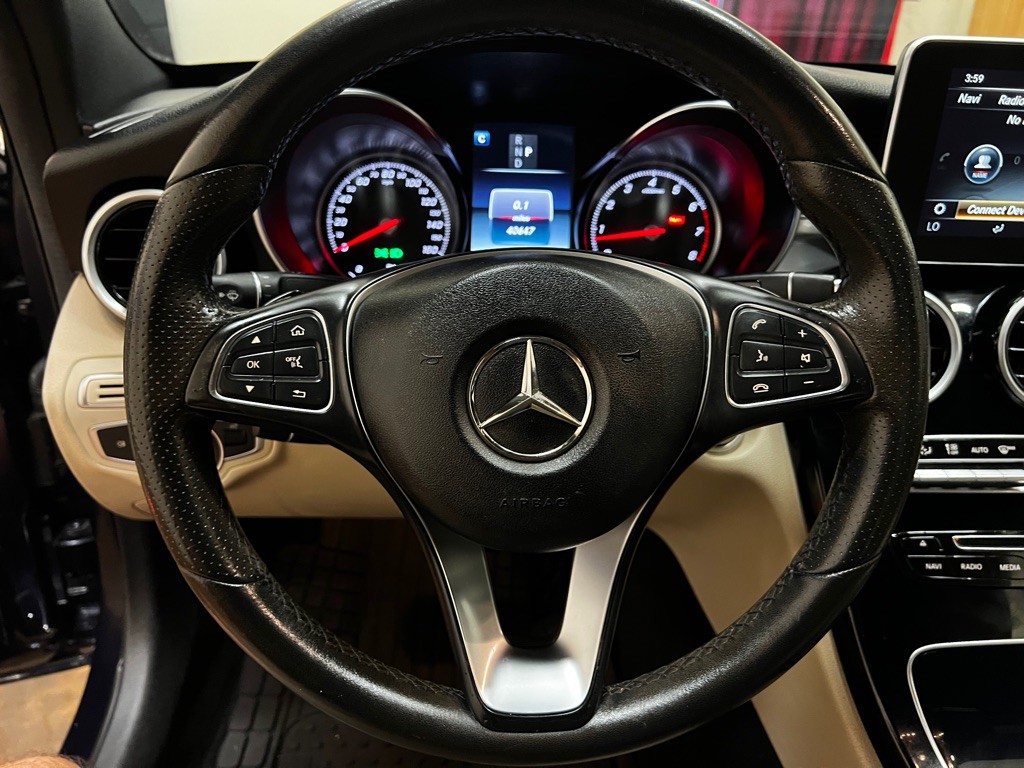 2018 Mercedes-Benz C-Class Image 25