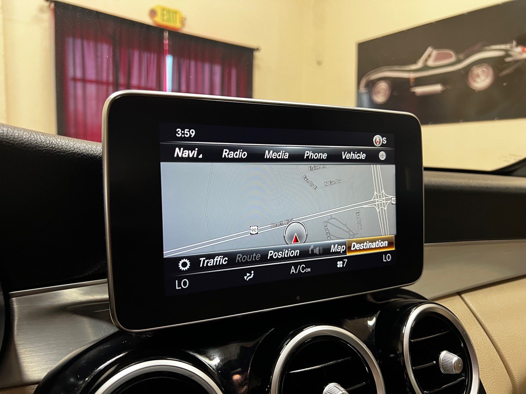 2018 Mercedes-Benz C-Class Image 31