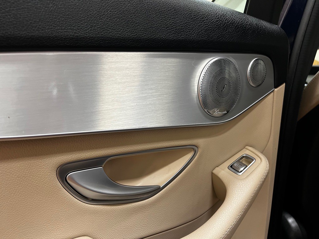2018 Mercedes-Benz C-Class Image 36