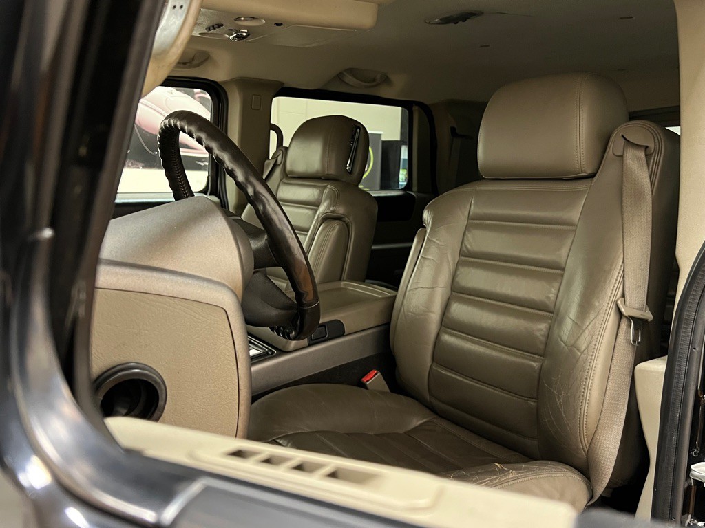 2003 HUMMER H2 Image 15