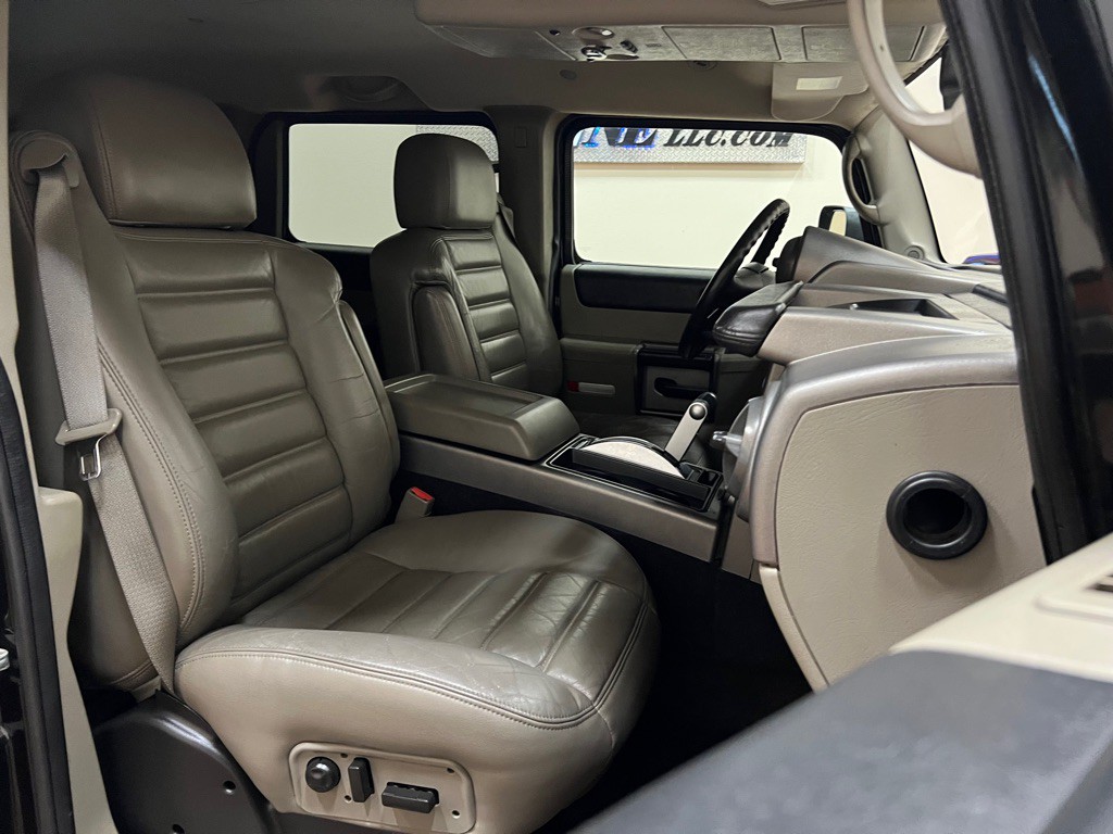 2003 HUMMER H2 Image 22