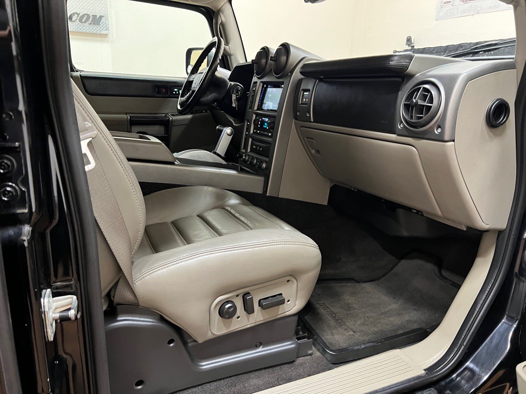 2003 HUMMER H2 Image 23