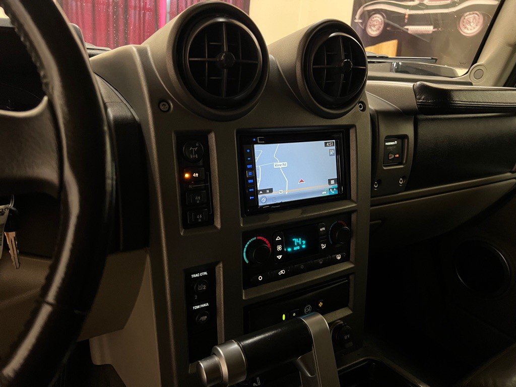 2003 HUMMER H2 Image 31