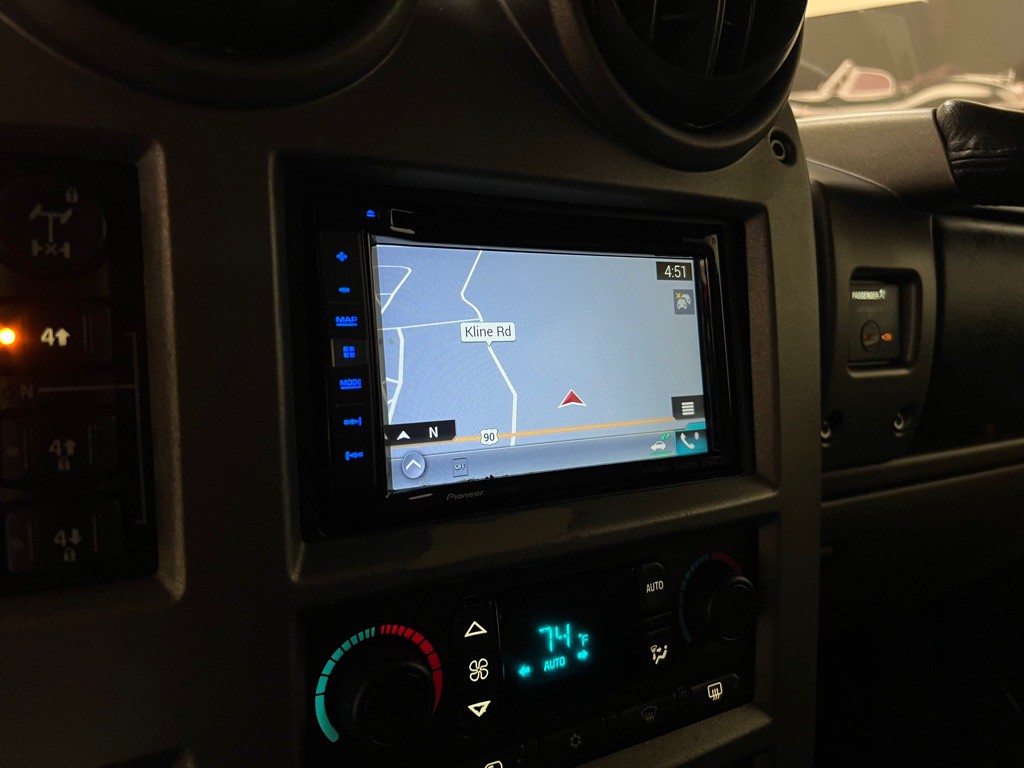 2003 HUMMER H2 Image 33
