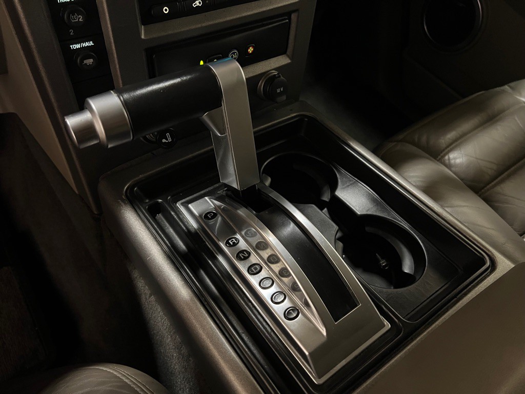2003 HUMMER H2 Image 36