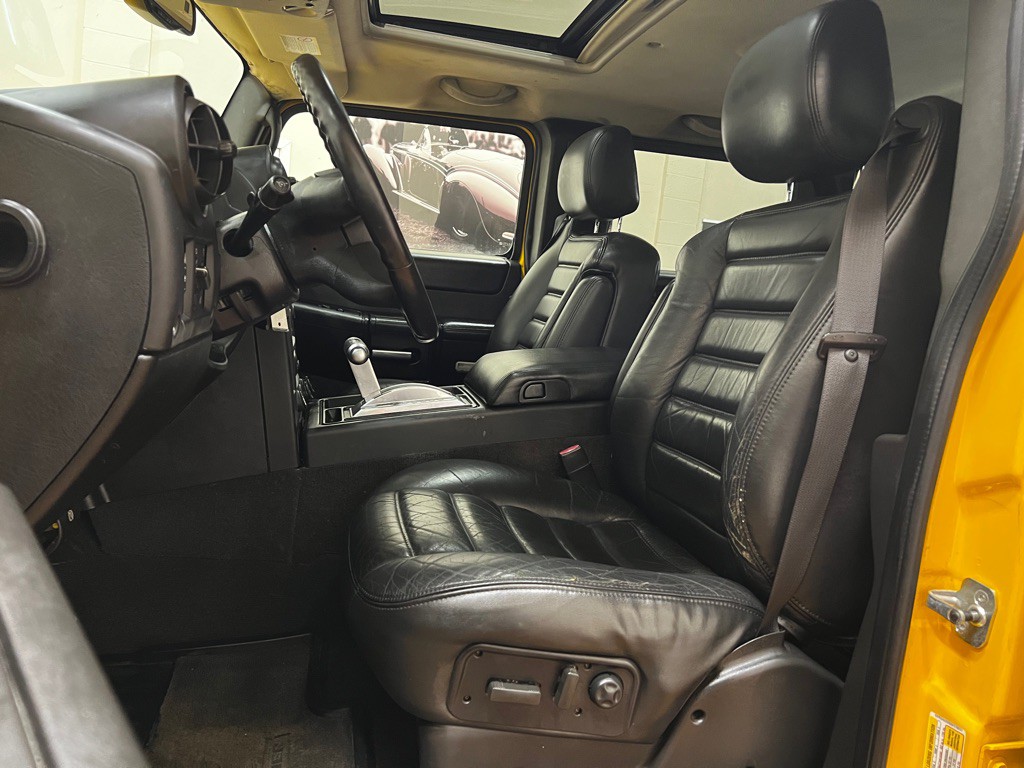 2006 HUMMER H2 Image 13