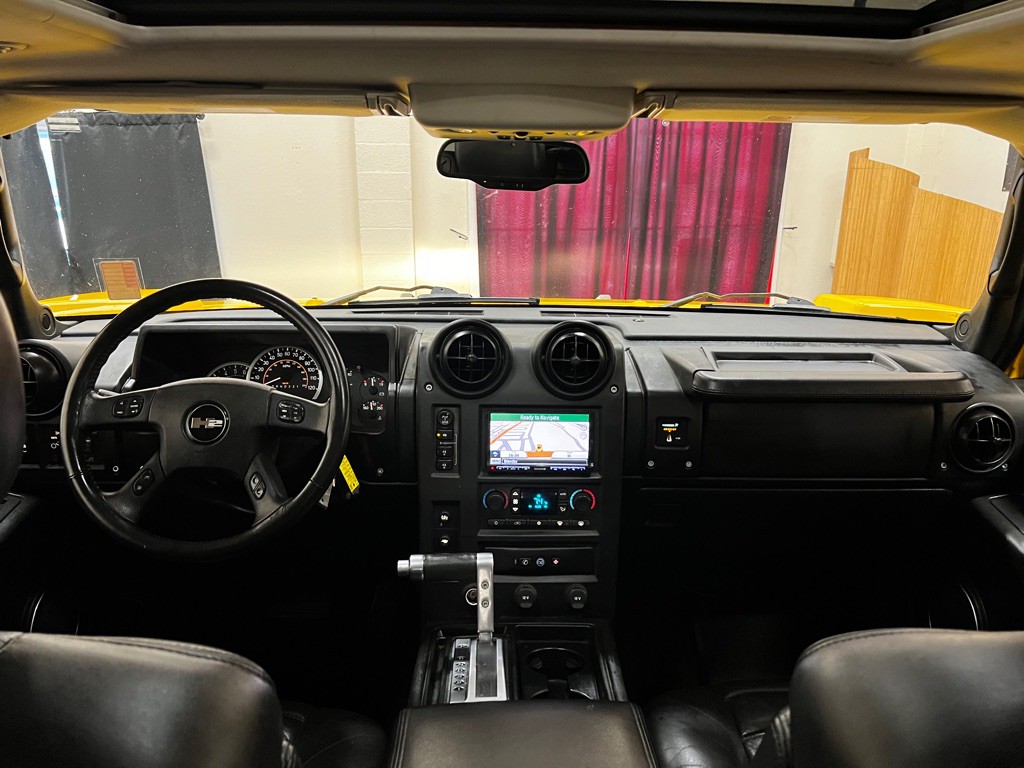 2006 HUMMER H2 Image 26