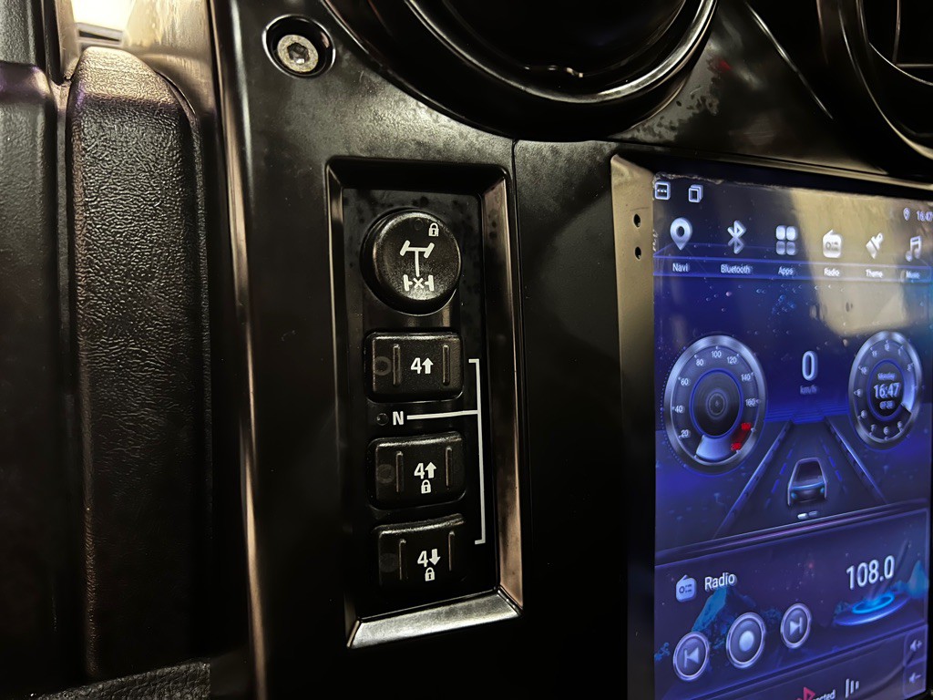 2006 HUMMER H2 Image 35