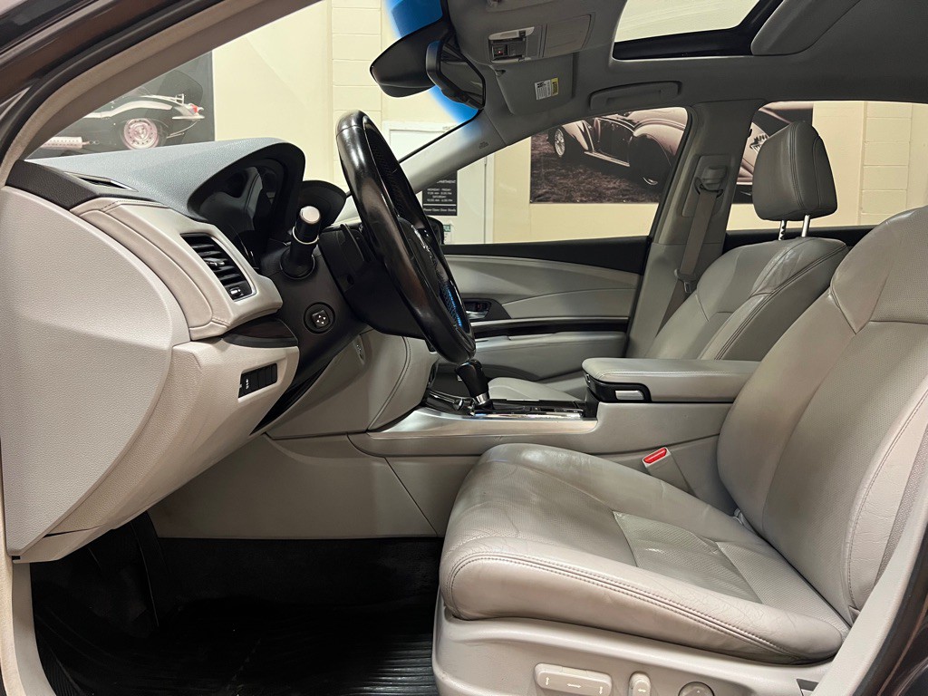 2014 Acura RLX Image 12