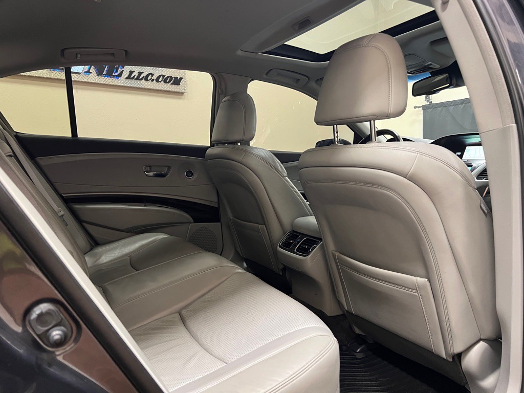 2014 Acura RLX Image 19