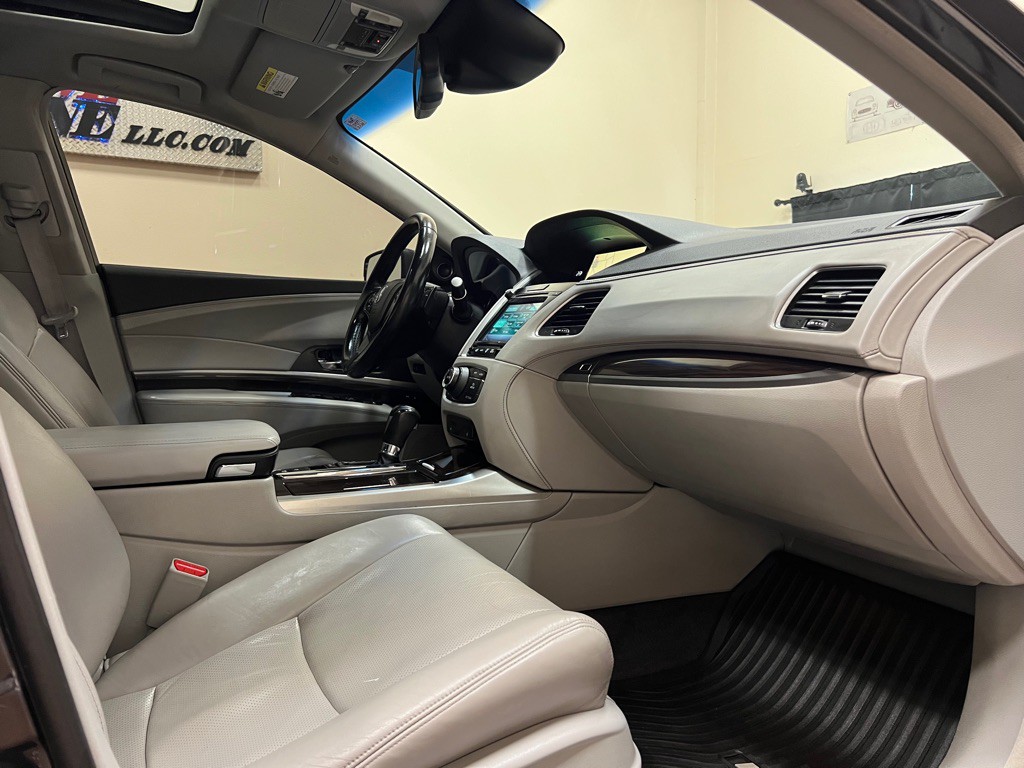 2014 Acura RLX Image 22