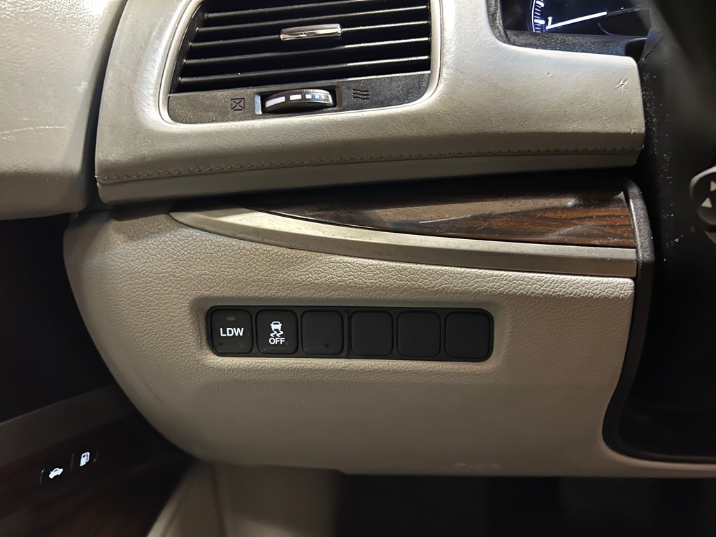 2014 Acura RLX Image 34