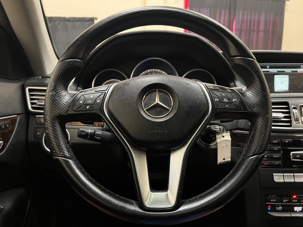 2014 Mercedes-Benz E-Class Image 22