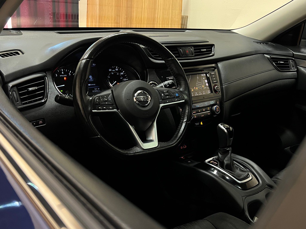 2019 Nissan Rogue Image 11