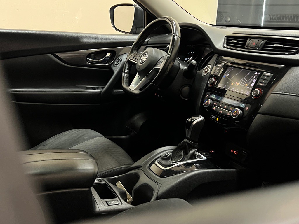 2019 Nissan Rogue Image 13