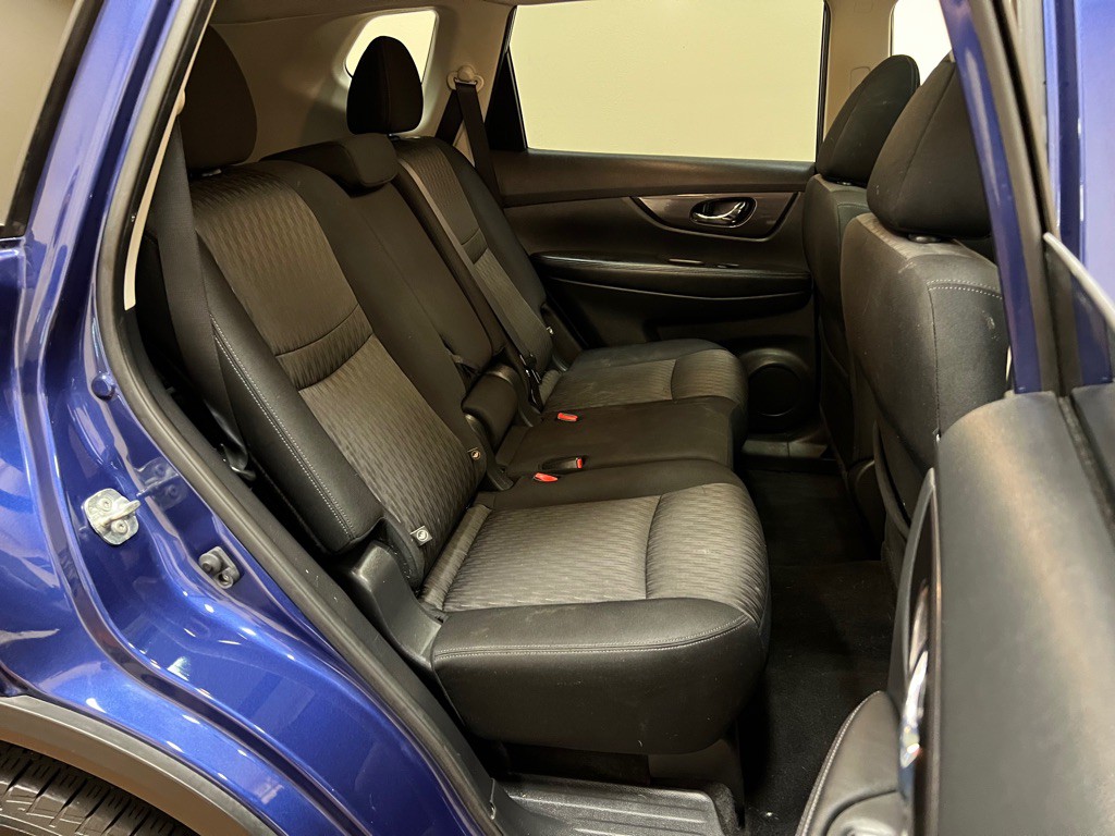 2019 Nissan Rogue Image 21