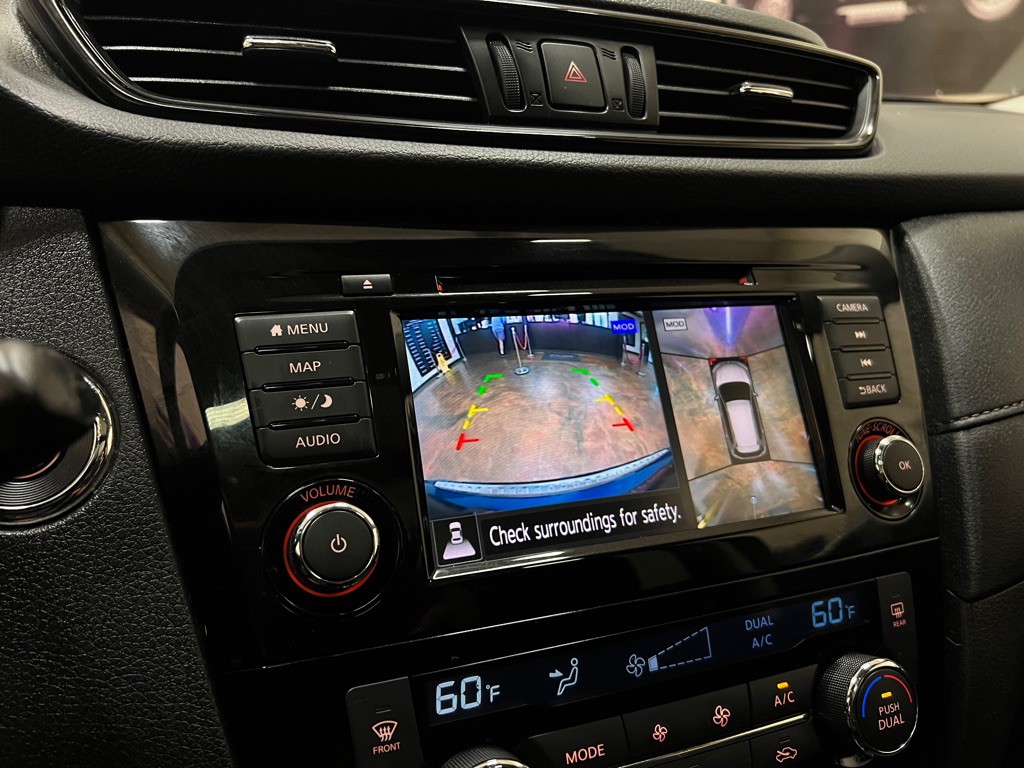 2019 Nissan Rogue Image 32