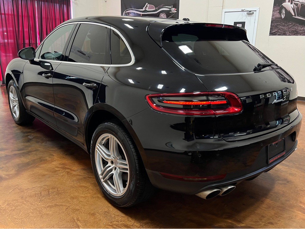 2015 Porsche Macan Image 7