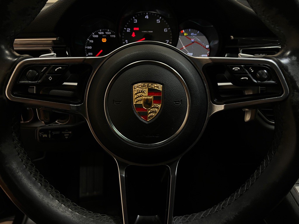 2015 Porsche Macan Image 27