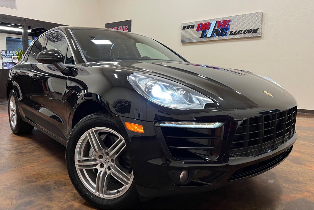 2015 Porsche Macan Image 41