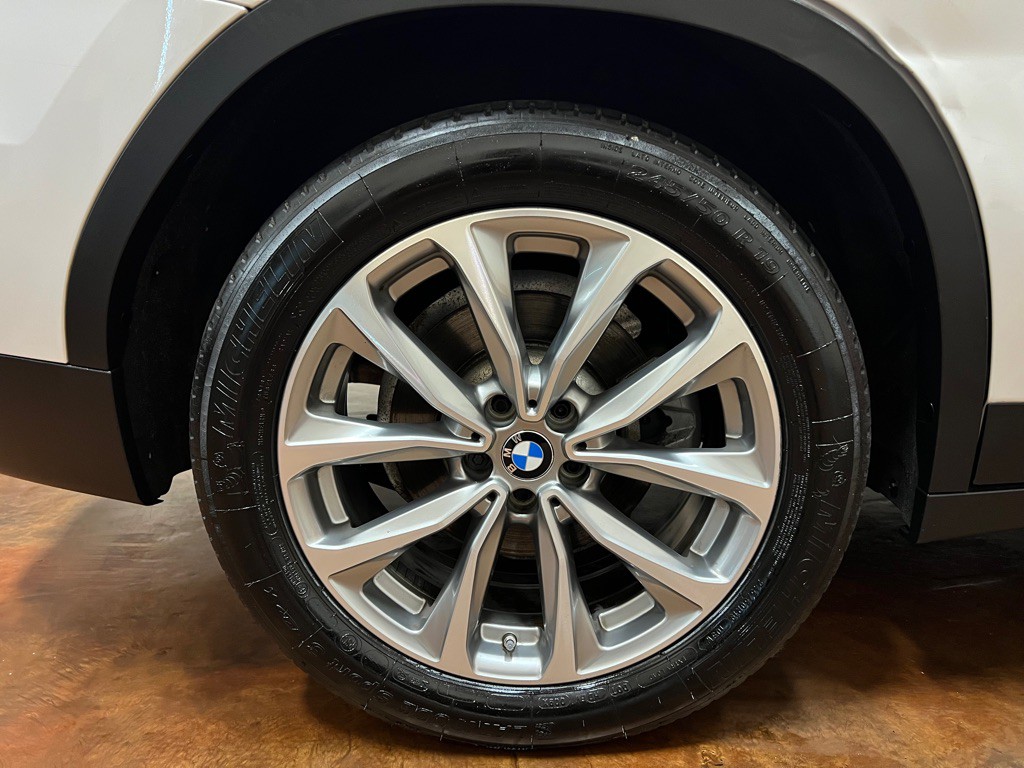2018 BMW X3 Image 40
