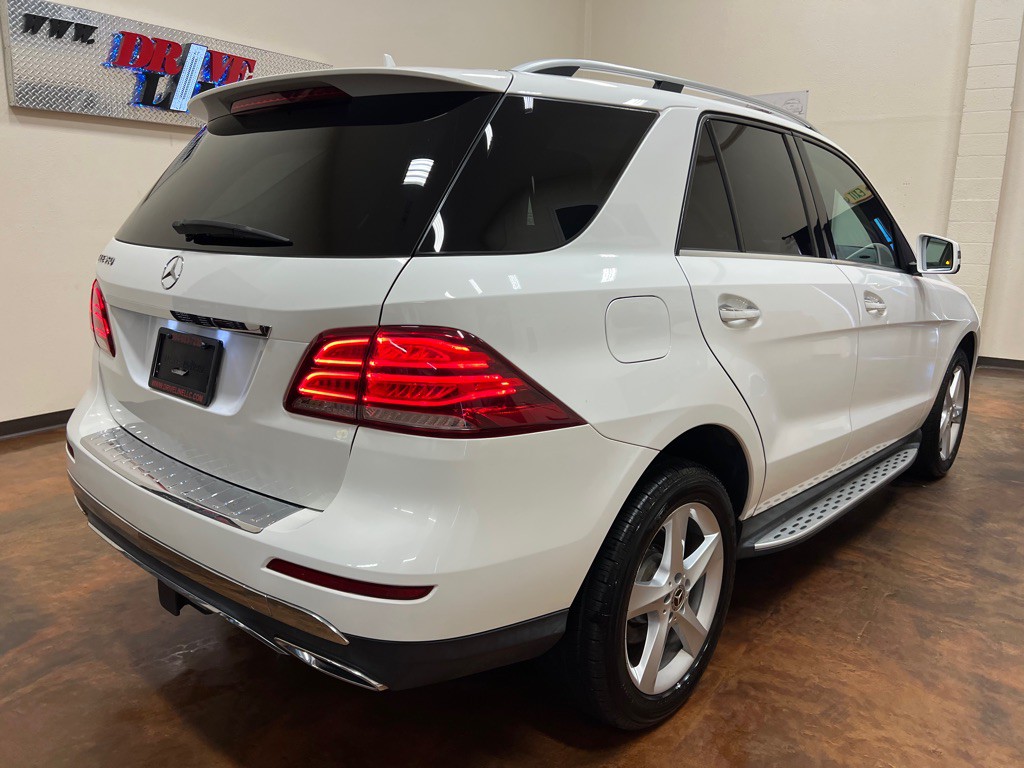 2018 Mercedes-Benz GLE-Class Image 9