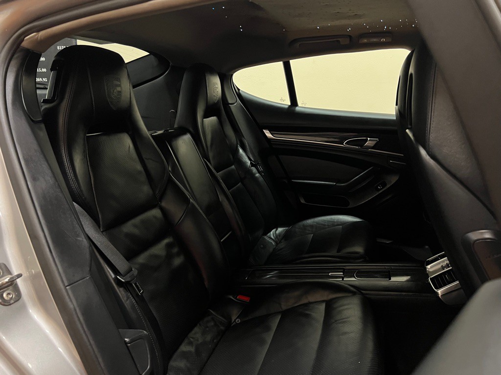 2011 Porsche Panamera Image 20