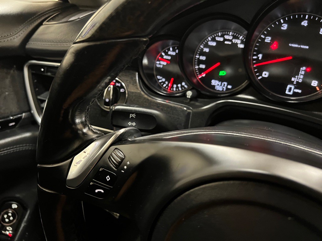 2011 Porsche Panamera Image 27