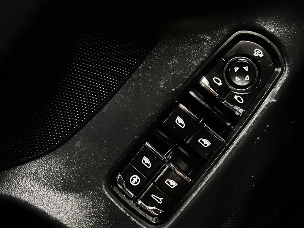 2011 Porsche Panamera Image 37