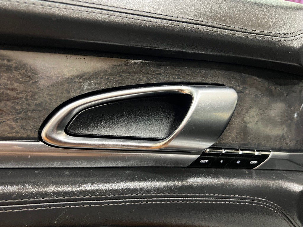 2011 Porsche Panamera Image 38